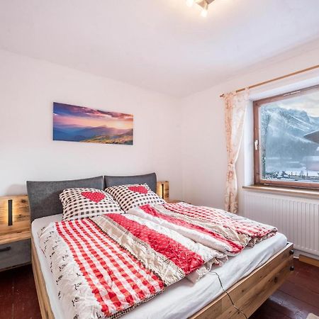 Apartment Maratim Zur Zugspitze Ehrwald Exteriör bild
