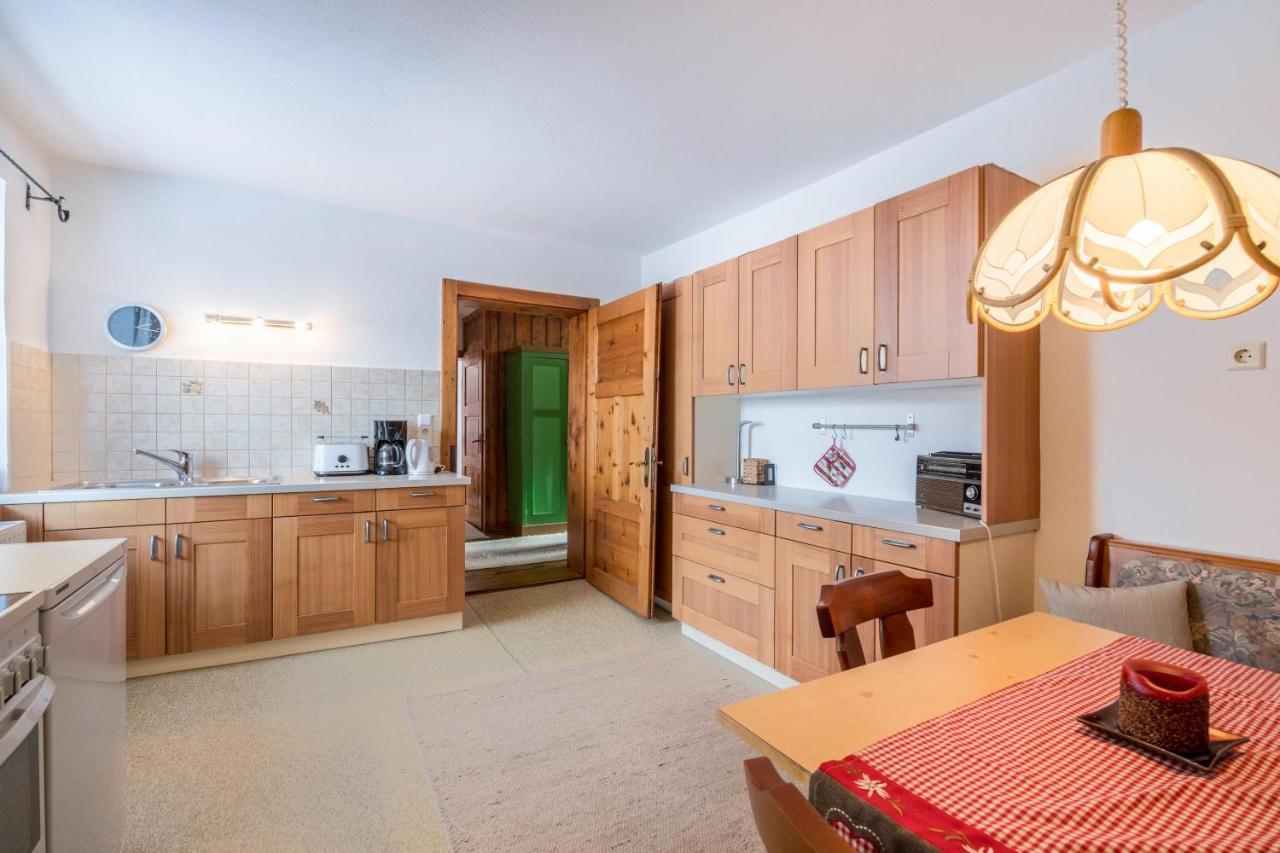 Apartment Maratim Zur Zugspitze Ehrwald Exteriör bild