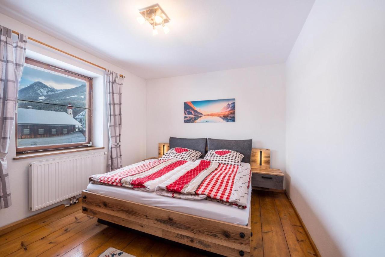 Apartment Maratim Zur Zugspitze Ehrwald Exteriör bild
