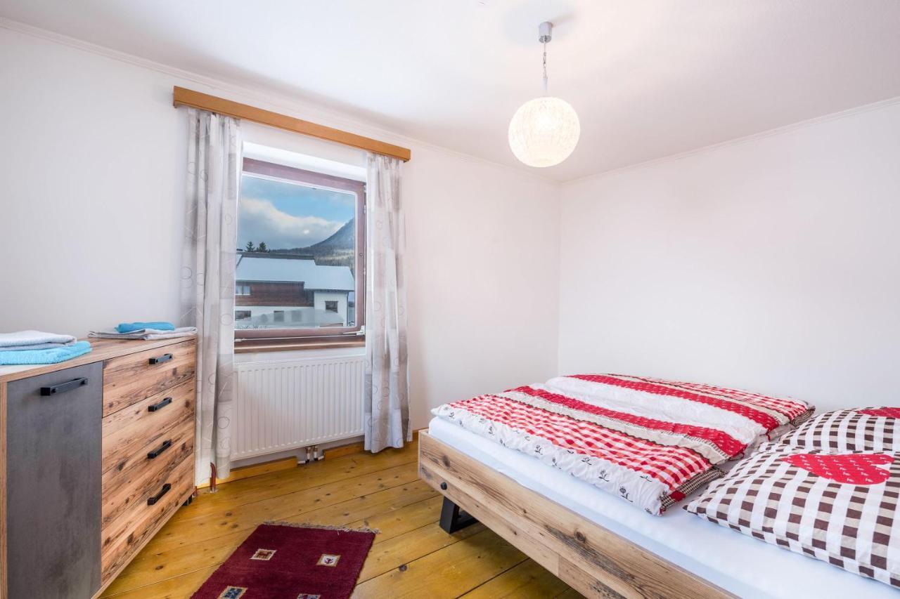 Apartment Maratim Zur Zugspitze Ehrwald Exteriör bild